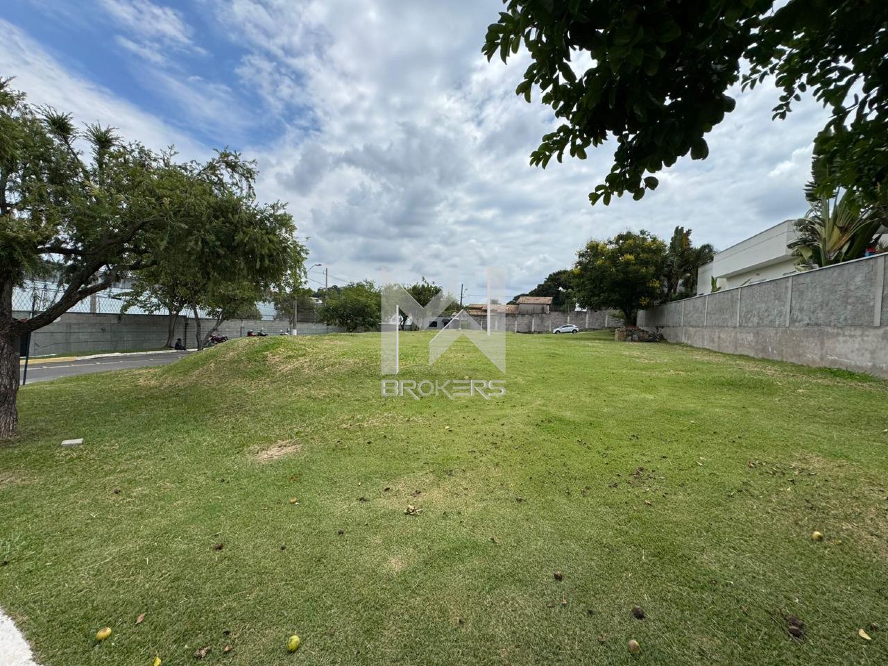 Terreno à venda no Bosque: terreno