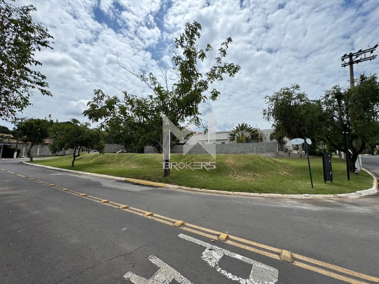 Terreno à venda no Bosque: terreno