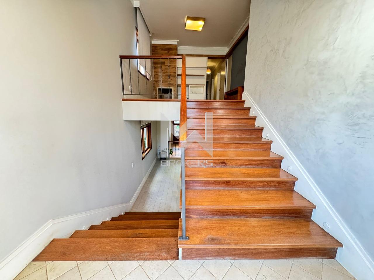 Casa em Condomínio para aluguel no Chácaras Alpina: hall de acesso