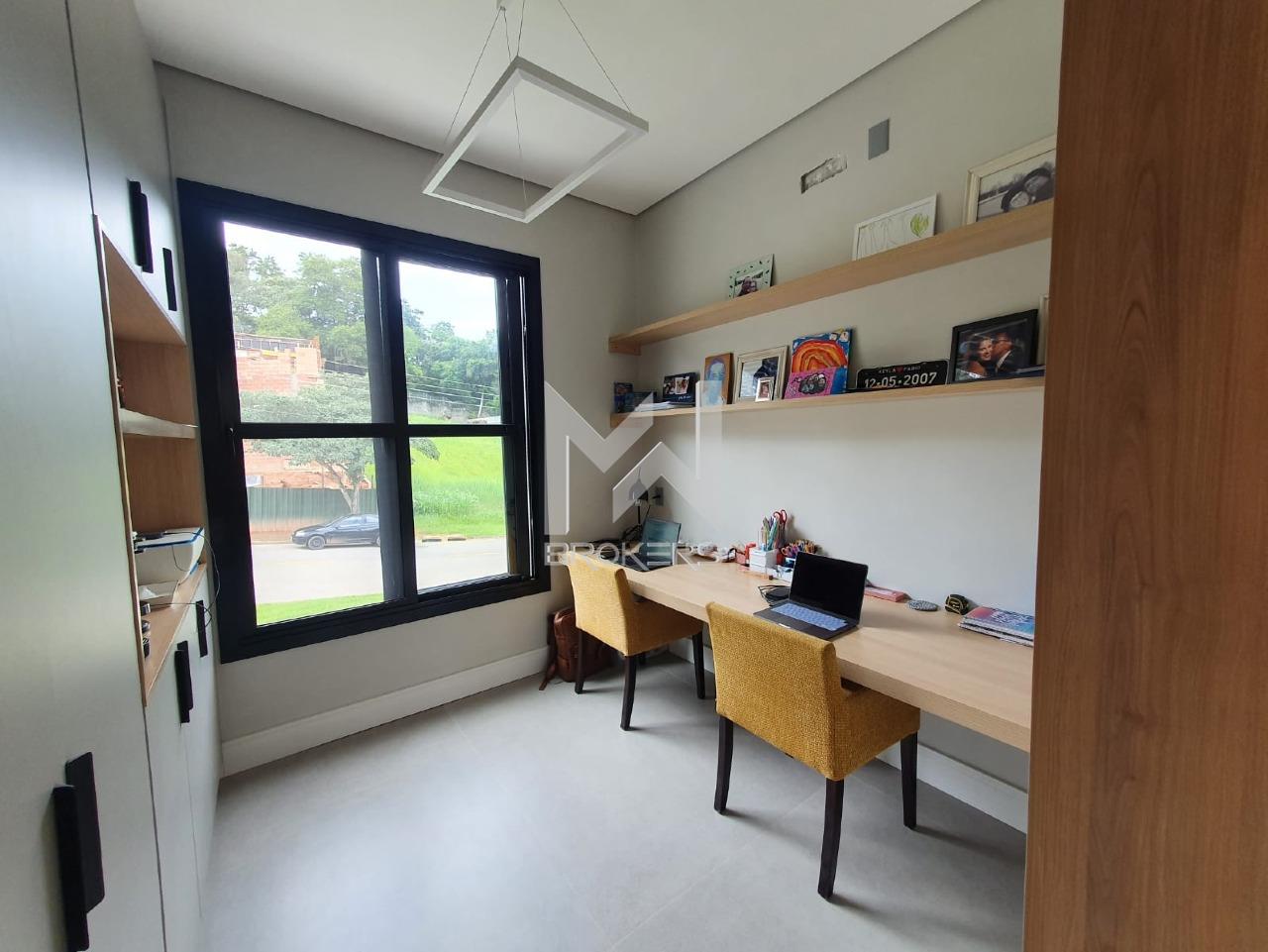 Casa em Condomínio à venda no Condomínio Villagio Paradiso: Escritório