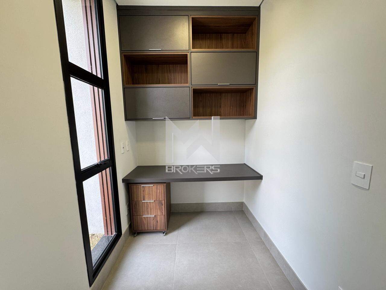 Casa em Condomínio à venda no Condomínio Zurich Dorf: escritório