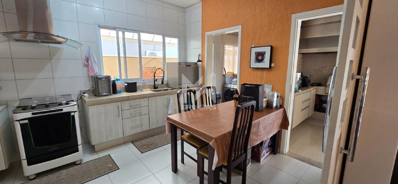 Casa em Condomínio à venda no Jardim Alto da Colina: 