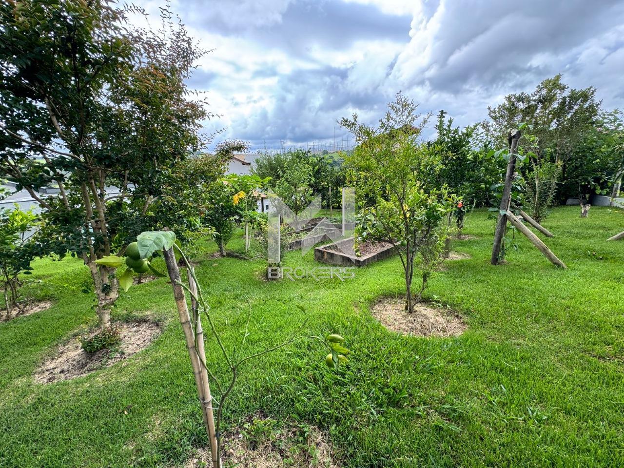 Casa em Condomínio à venda no Jardim São Bento do Recreio: pomar