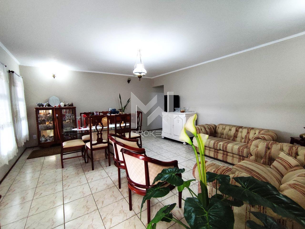 Casa à venda no Jardim Itália: 