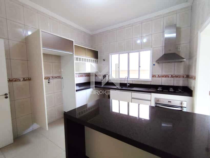 Casa em Condomínio à venda no Condomínio Grape Village: 