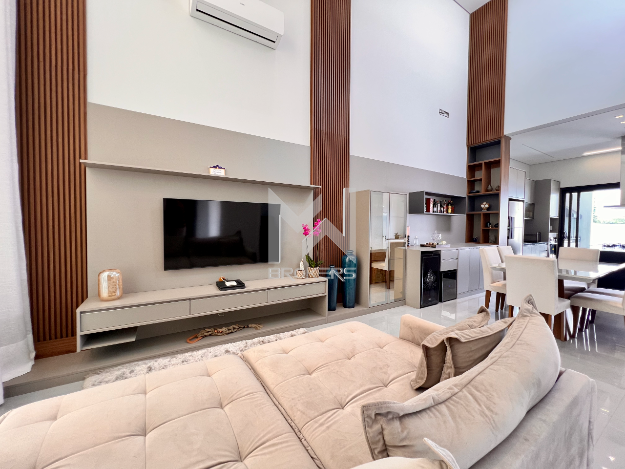 Casa em Condomínio à venda no Residencial Mont Alcino: 