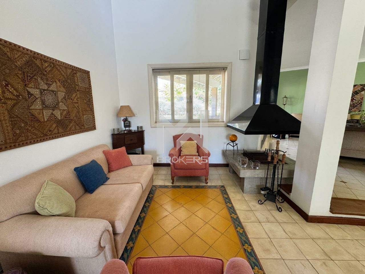 Casa em Condomínio à venda no São Joaquim: sala de lareira