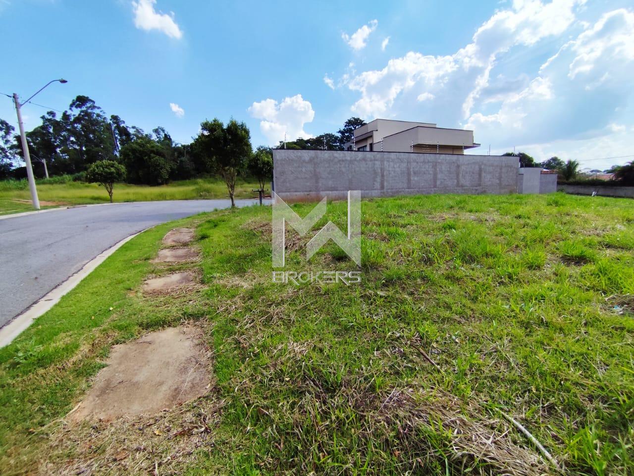 Terreno à venda no Pinheirinho: 