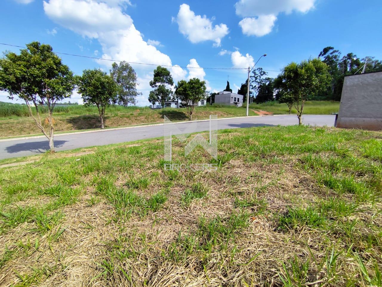 Terreno à venda no Pinheirinho: 