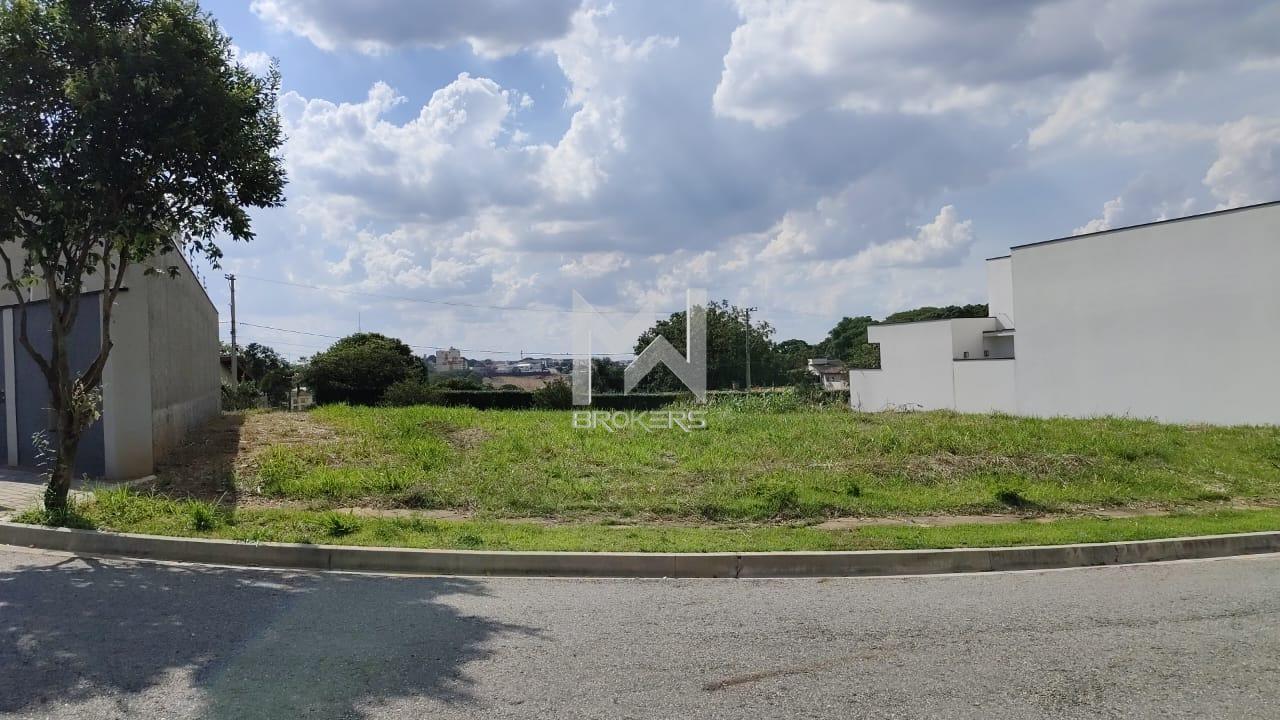 Terreno à venda no Pinheirinho: 