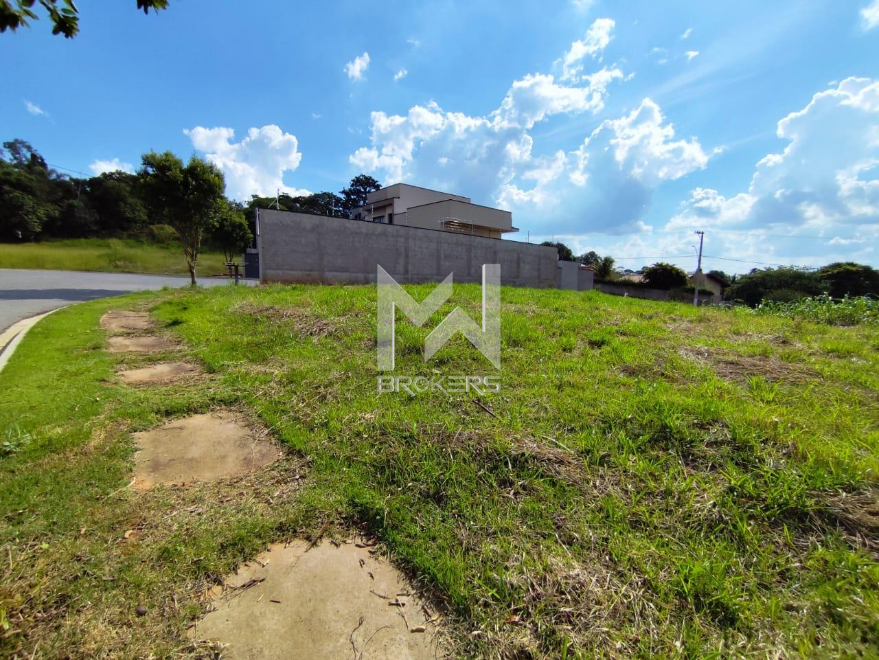 Terreno à venda no Pinheirinho: 