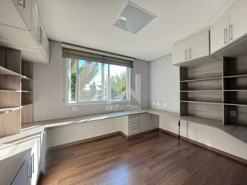 Casa em Condomínio para aluguel no Swiss Park: Escritório