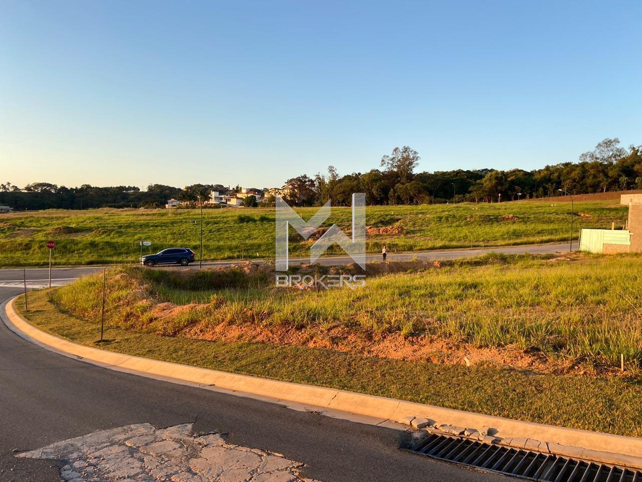 Terreno à venda no Santa Cândida: 