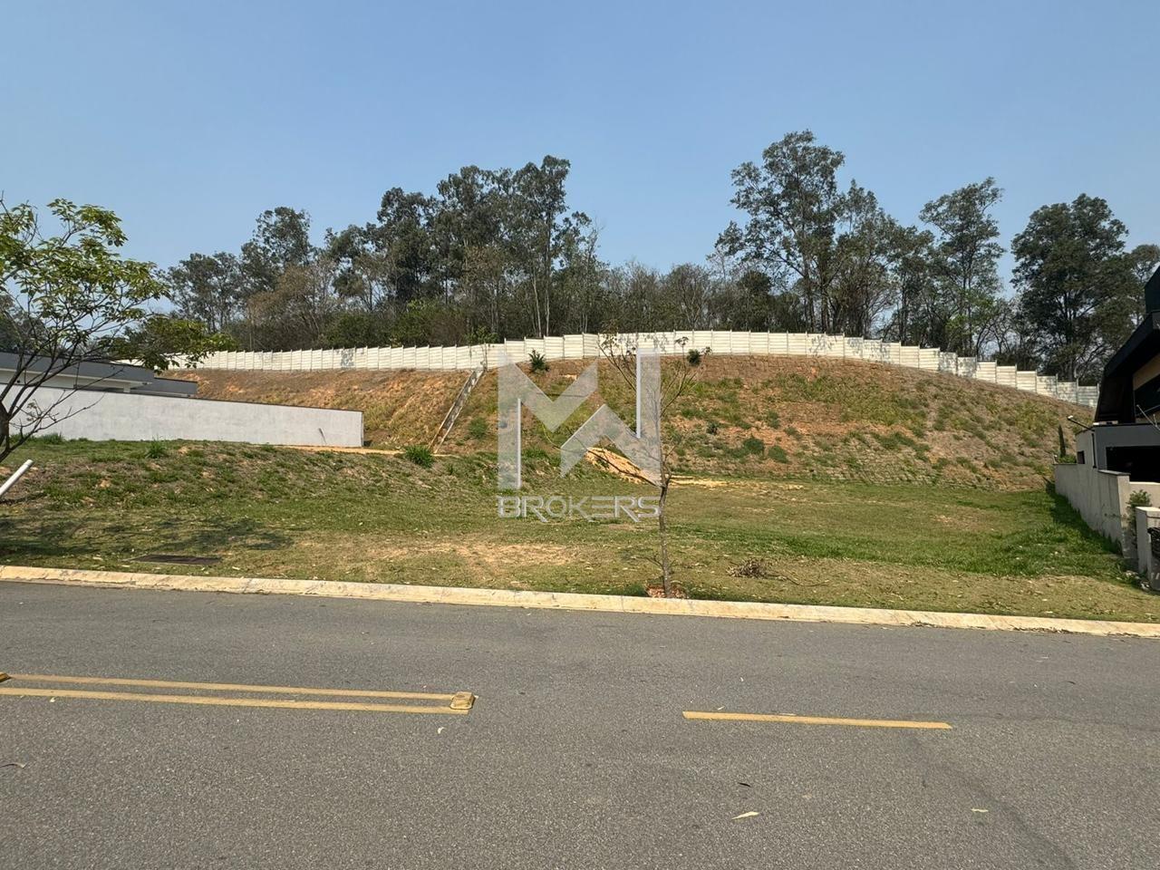 Terreno à venda no Santa Cândida: 