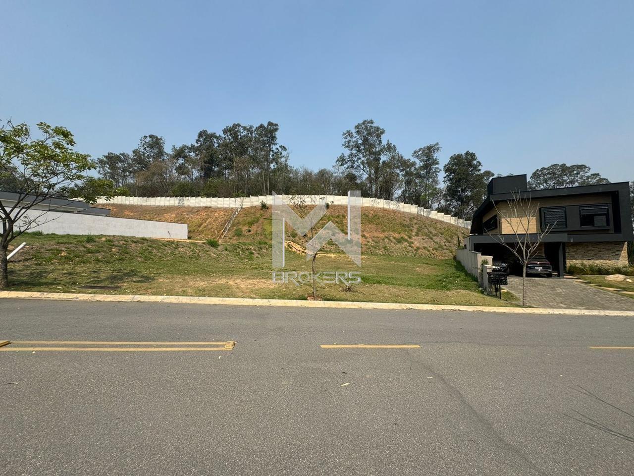 Terreno à venda no Santa Cândida: 