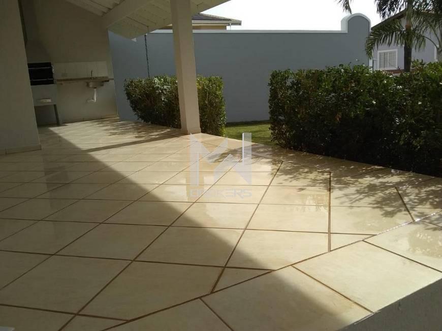 Casa em Condomínio para aluguel no Bosque: 