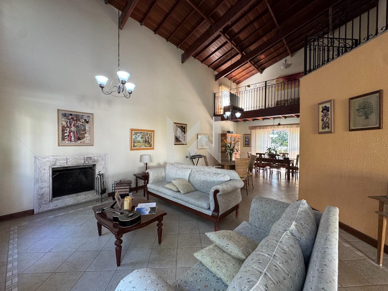 Casa em Condomínio à venda no Parque da Fazenda: Sala de Estar