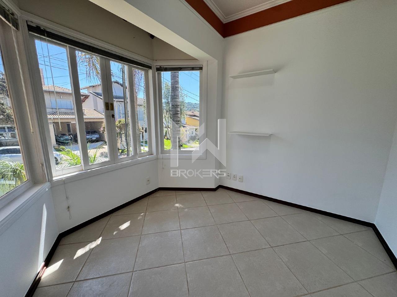 Casa em Condomínio para aluguel no Bosque: Sala de TV / Escritório