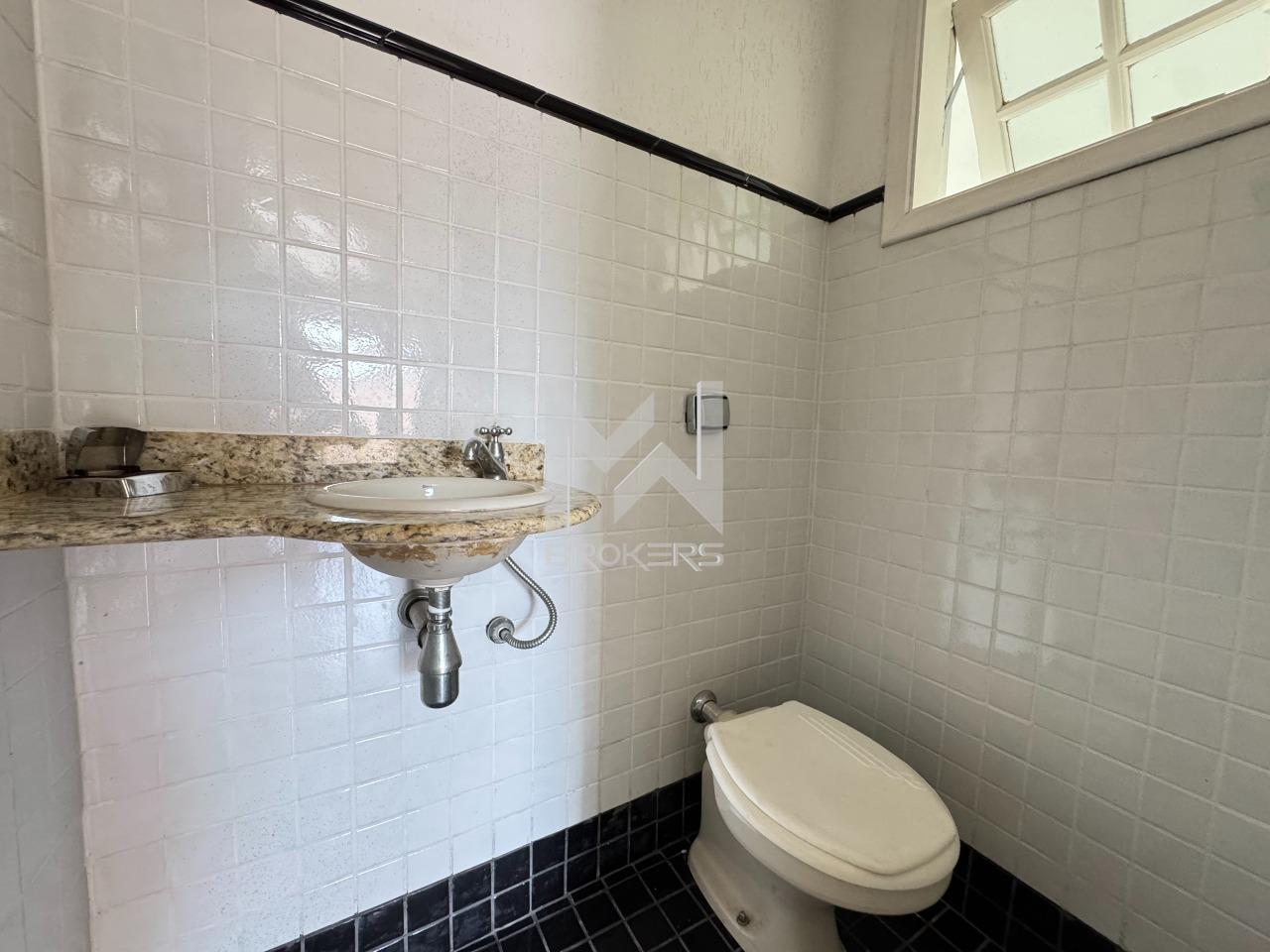 Casa em Condomínio para aluguel no Condomínio Bosque de Grevílea: Lavabo