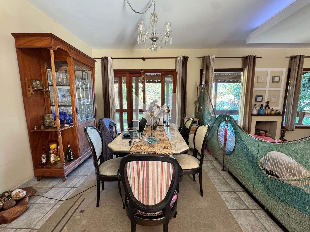 Casa em Condomínio para aluguel no Condomínio Marambaia: Sala de jantar