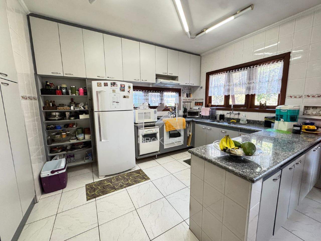 Casa em Condomínio para aluguel no Condomínio Marambaia: Cozinha