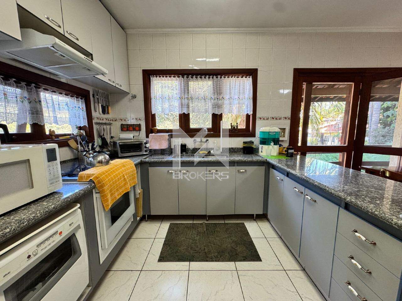 Casa em Condomínio para aluguel no Condomínio Marambaia: Cozinha