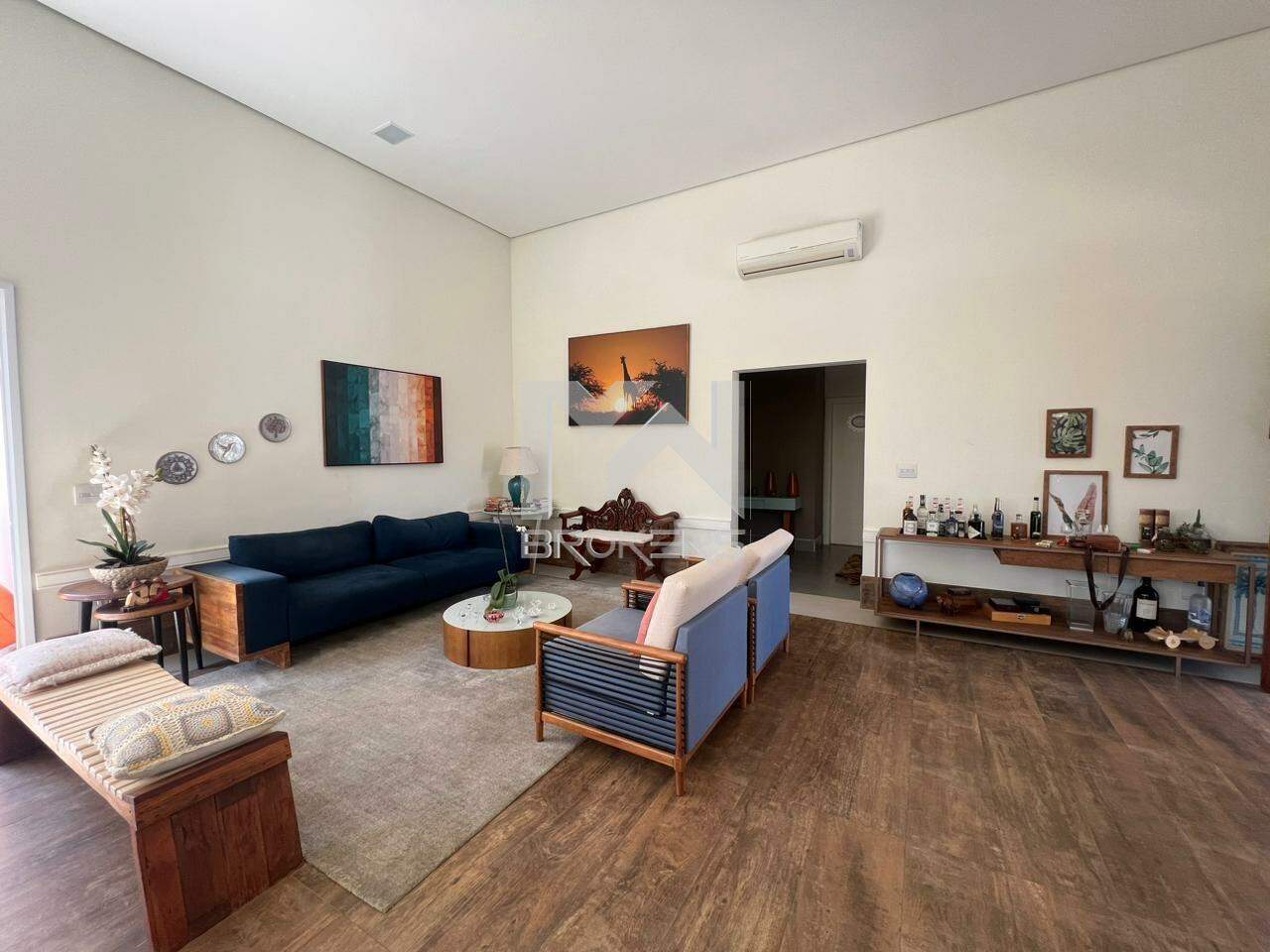 Casa em Condomínio para aluguel no Condomínio Marambaia: sala de estar