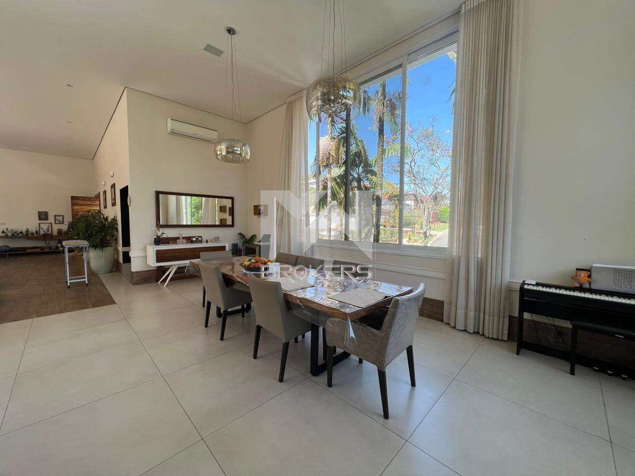 Casa em Condomínio para aluguel no Condomínio Marambaia: sala de refeições