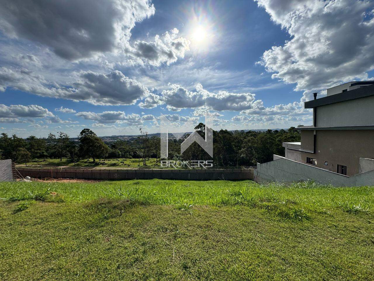 Terreno à venda no Condomínio Campo de Toscana: Frente