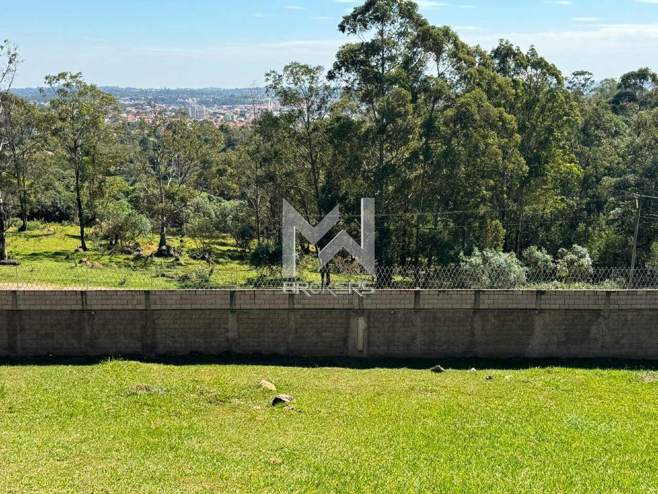 Terreno à venda no Condomínio Campo de Toscana: Frente