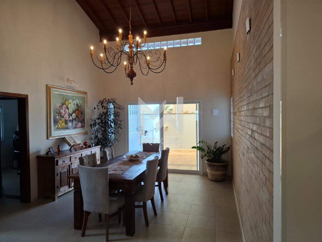 Casa em Condomínio à venda no Condomínio Moinho do Vento: Sala de jantar