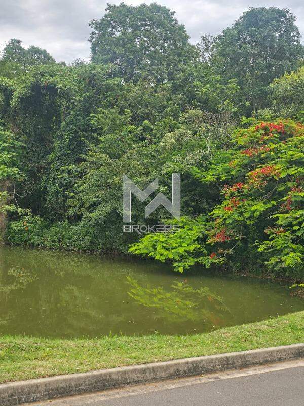 Terreno à venda no Jardim Portugal: Lago condomínio