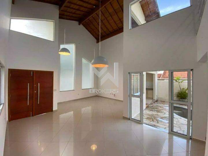 Casa em Condomínio para aluguel no Pinheirinho: 