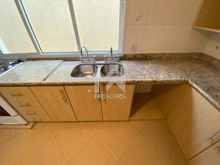 Casa em Condomínio para aluguel no Pinheirinho: 