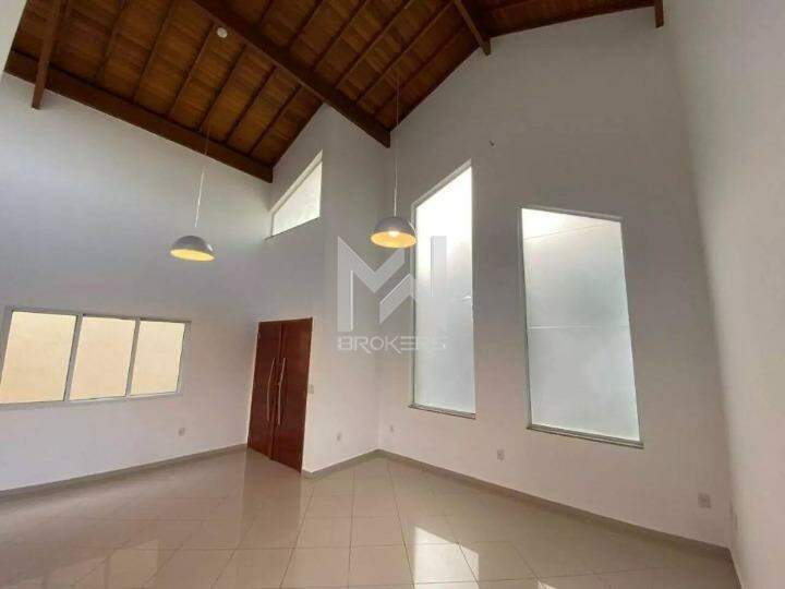 Casa em Condomínio para aluguel no Pinheirinho: 