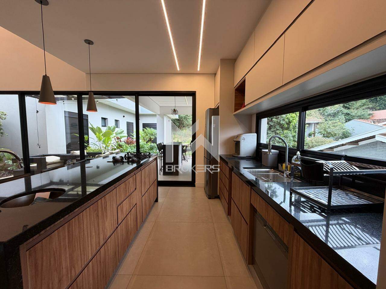 Casa em Condomínio à venda no Condomínio Marambaia: Cozinha