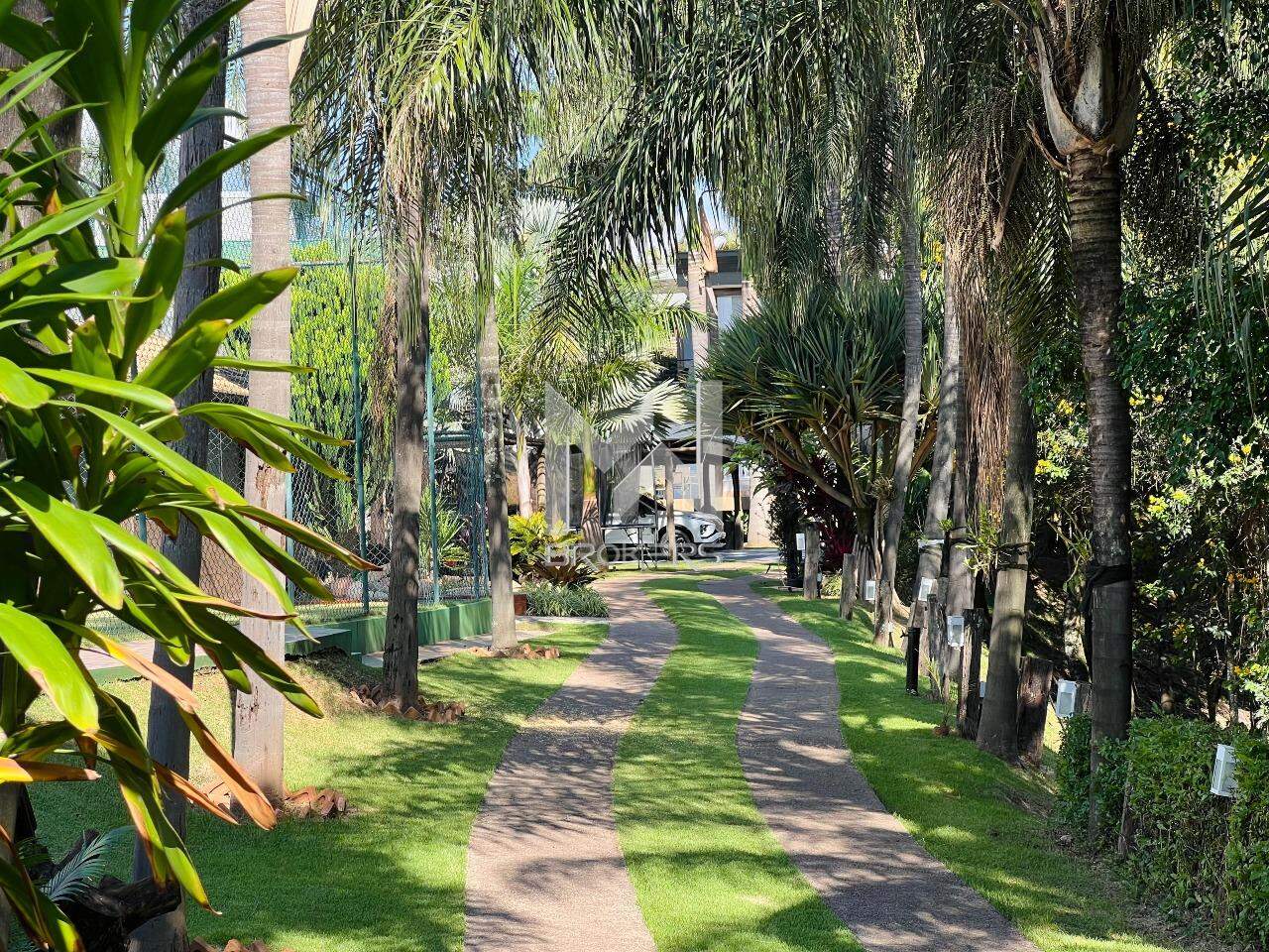 Casa em Condomínio à venda no Vista Alegre: caminho