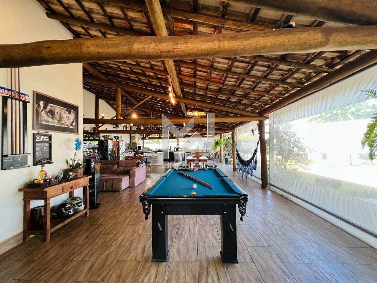 Casa em Condomínio à venda no Vista Alegre: sala de jogos