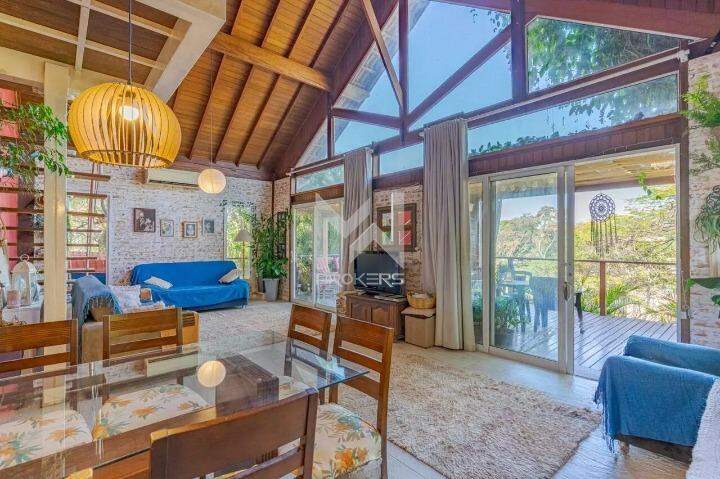 Casa em Condomínio à venda no Condomínio Marambaia: Sala