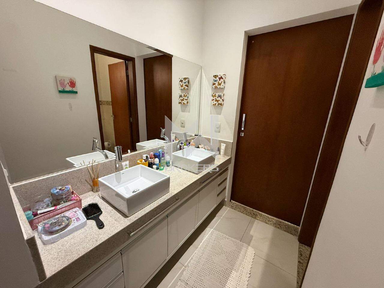 Casa em Condomínio à venda no Condomínio Reserva dos Vinhedos: 