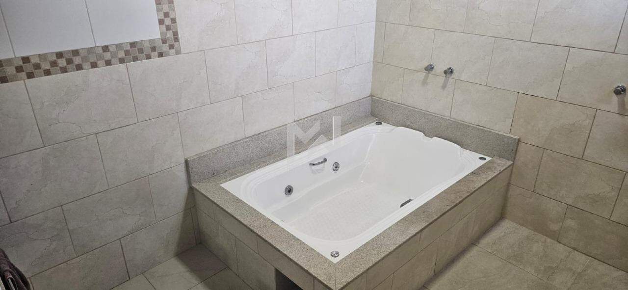 Casa em Condomínio à venda no Condomínio Reserva dos Vinhedos: 