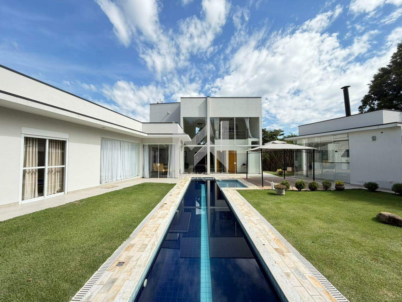 Casa em Condomínio para aluguel no Condomínio Marambaia: Piscina