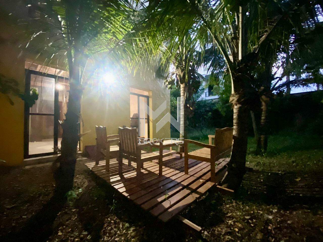 Casa em Condomínio para aluguel no Vista Alegre: deck