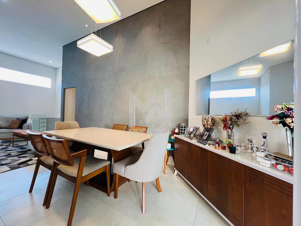 Casa em Condomínio à venda no Centro: Sala de jantar