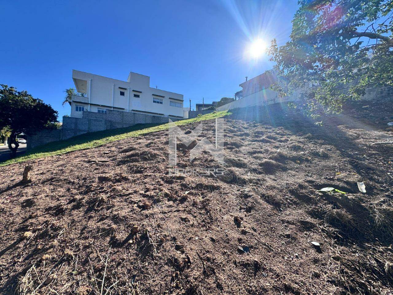 Lote/Terreno à venda no Villaggio Capríccio: Terreno