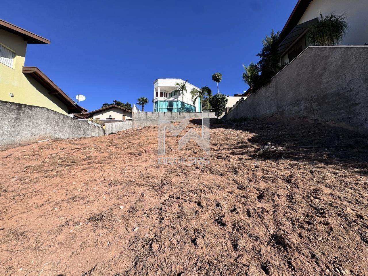 Lote/Terreno à venda no Villaggio Capríccio: Terreno