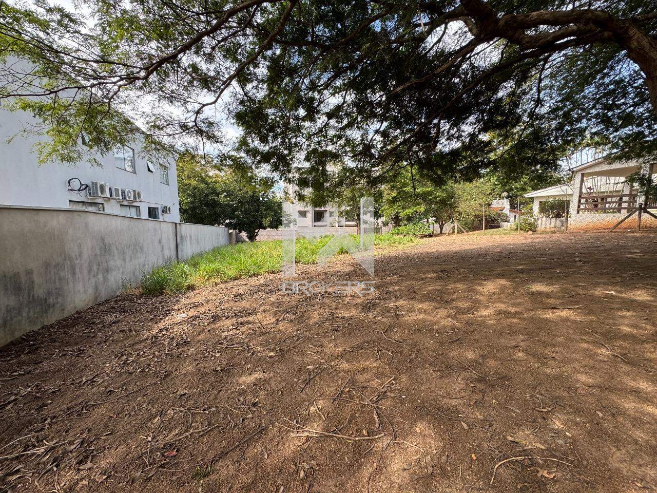 Terreno à venda no Centro: Frente