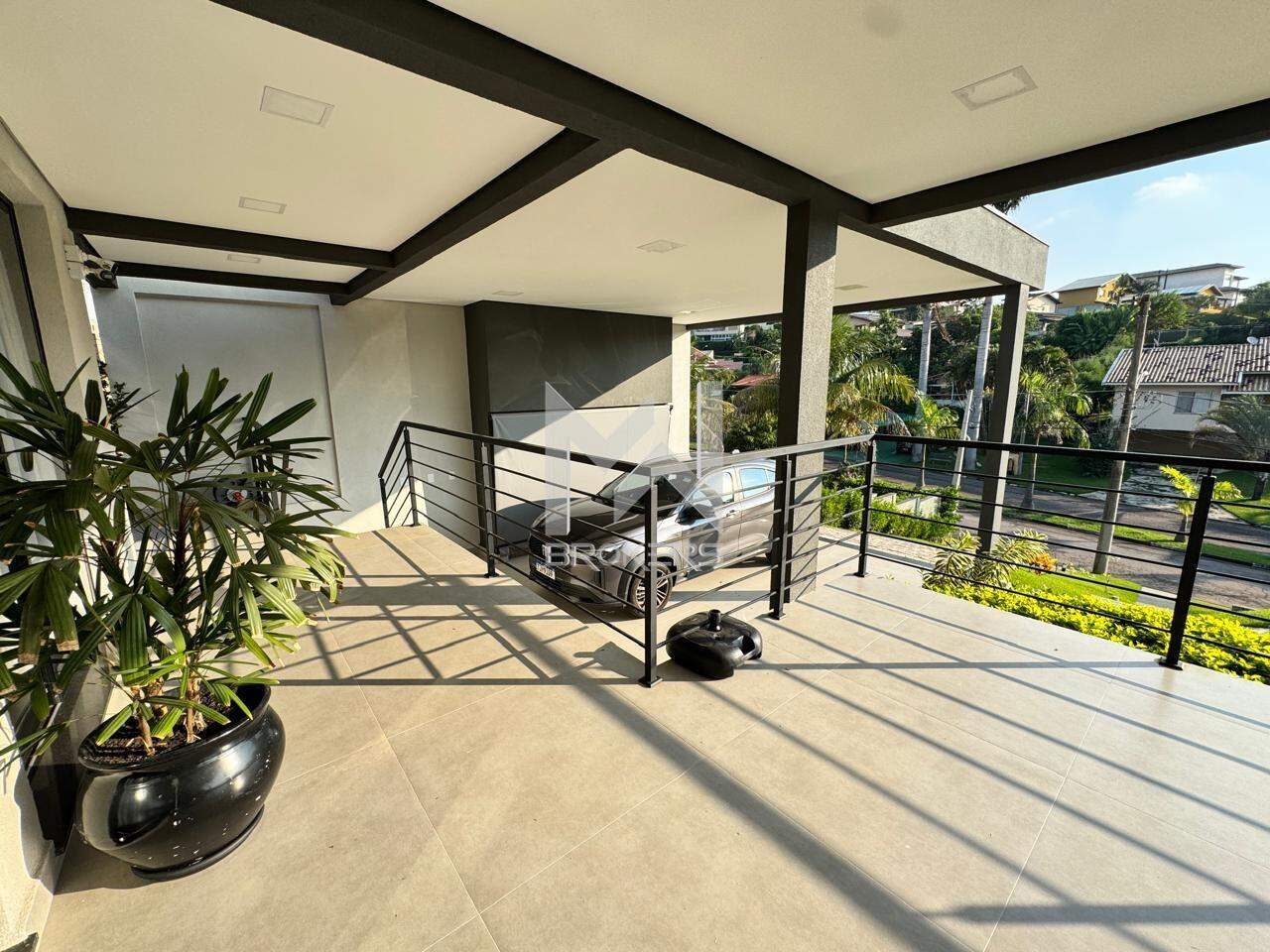 Casa em Condomínio à venda no Condominio Vila Hipica: Varanda
