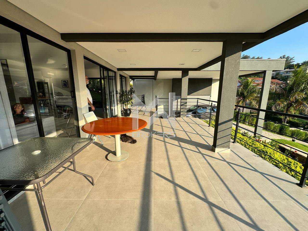 Casa em Condomínio à venda no Condominio Vila Hipica: Varanda