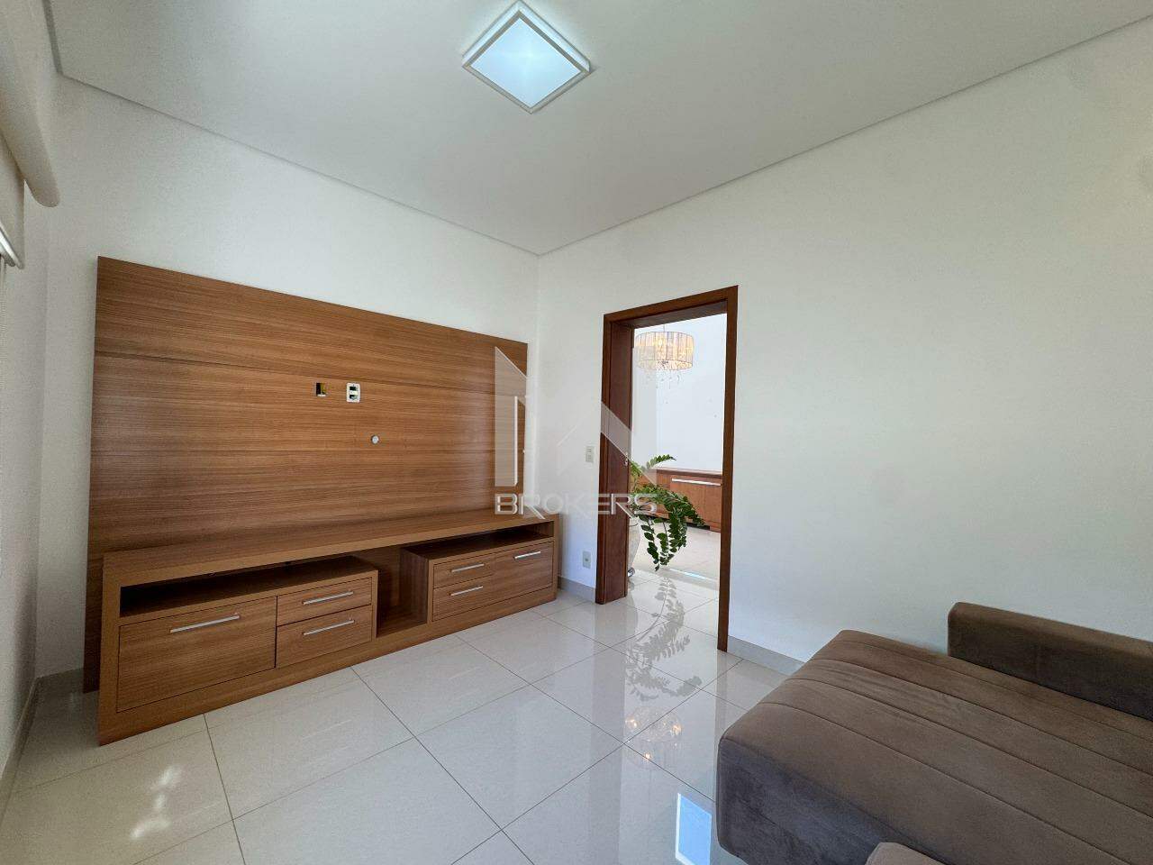 Casa em Condomínio à venda no Condomínio Terras de Vinhedo: Sala de TV